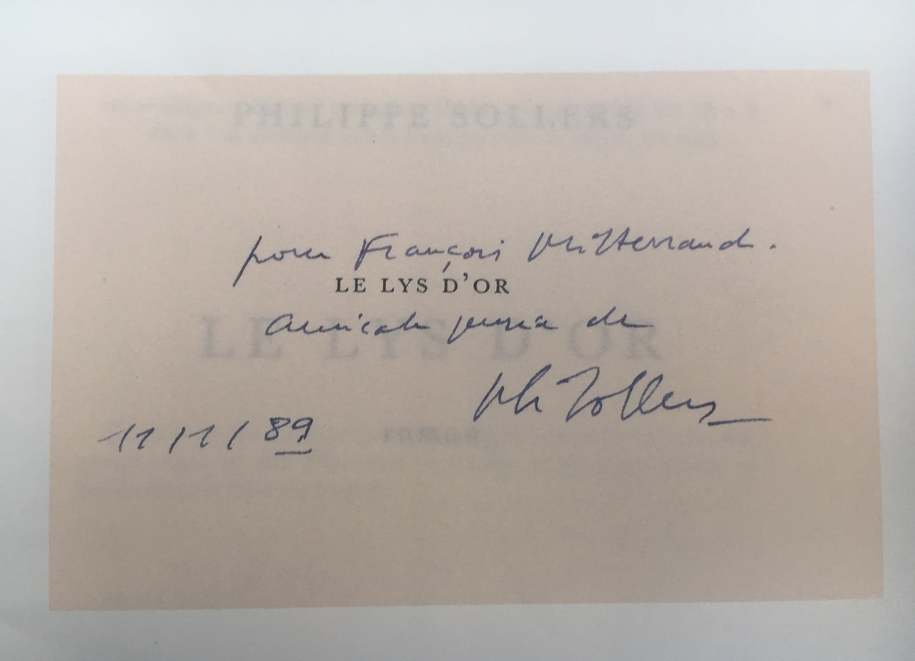 dans la bibliothèque de François Mitterrand